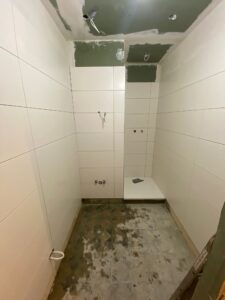 Badsanierung Wien – Demontage des alten Badezimmers